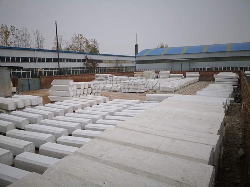 使用空心板芯模要注意什么？